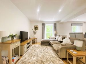 Photo 14- click for photo gallery